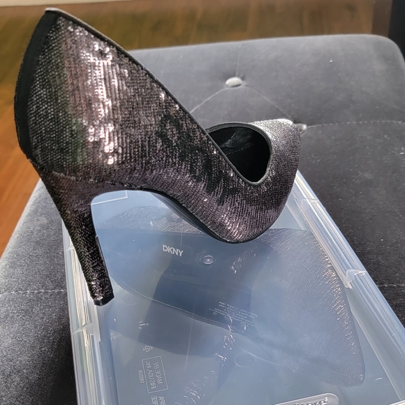 Dkny Shoes - DKNY sparkly black pumps